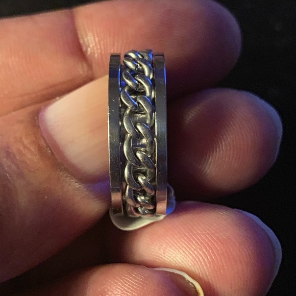 Ring - Picture 6 of 6